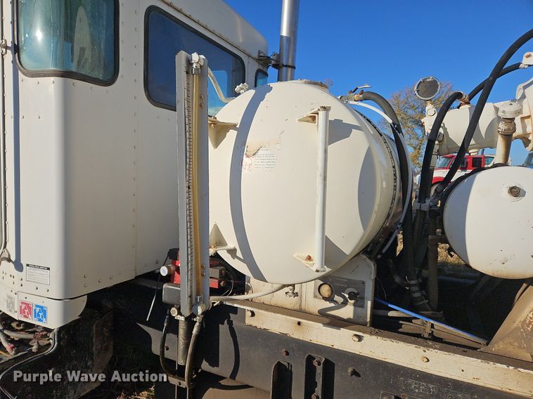 image for item NZ9054 (2) Kenworth trucks
