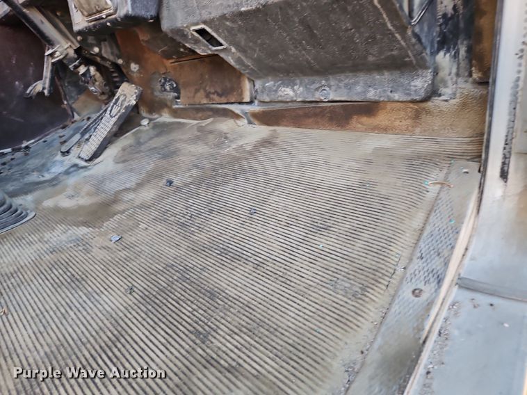 image for item NZ9054 (2) Kenworth trucks