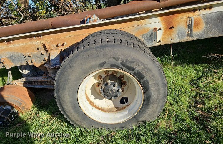 image for item NZ9054 (2) Kenworth trucks