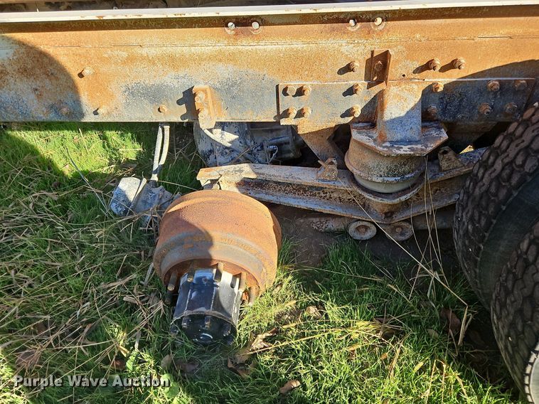 image for item NZ9054 (2) Kenworth trucks