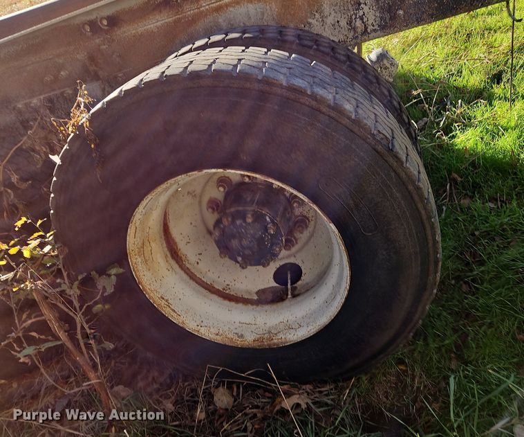 image for item NZ9054 (2) Kenworth trucks