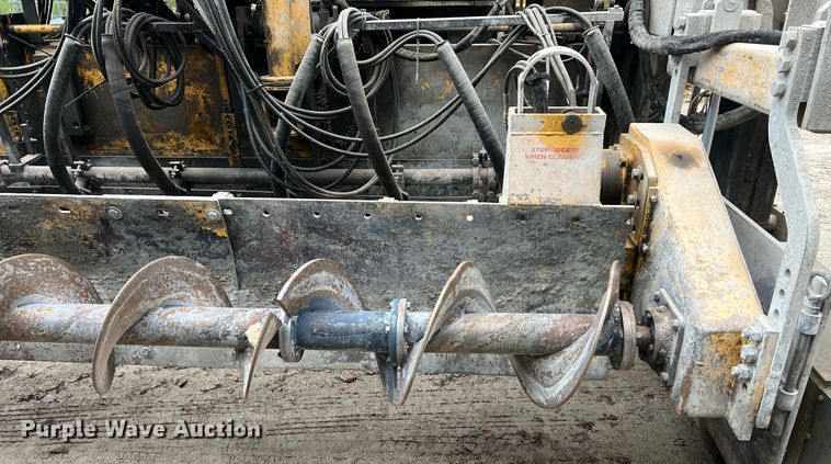 image for item OA9052 1993 HEM 12-27  slipform paver