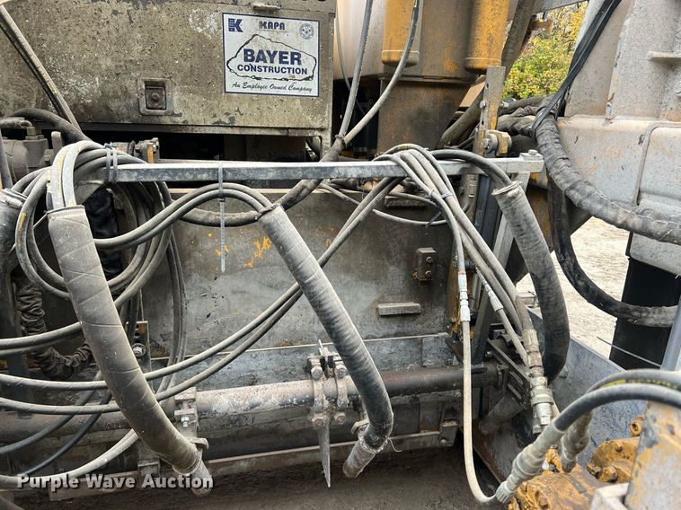 image for item OA9052 1993 HEM 12-27  slipform paver