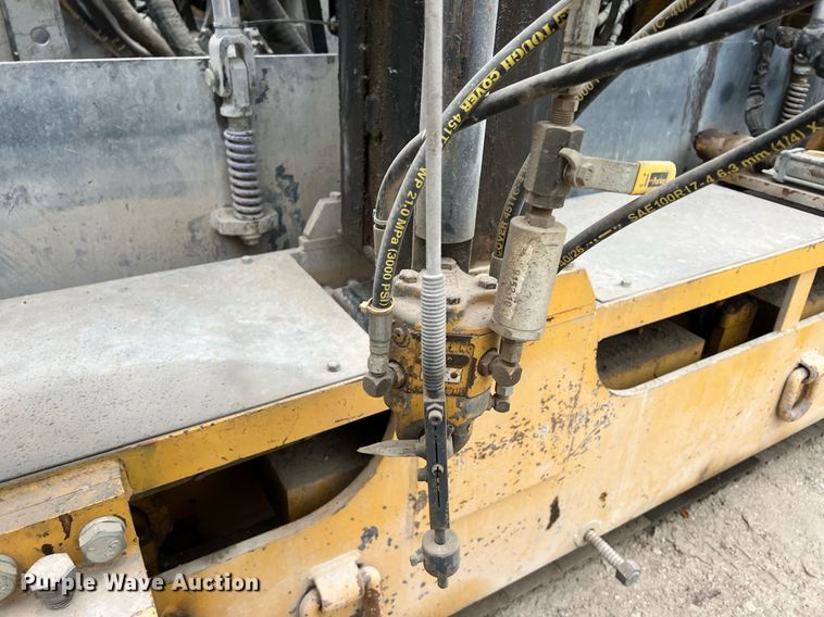 image for item OA9052 1993 HEM 12-27  slipform paver