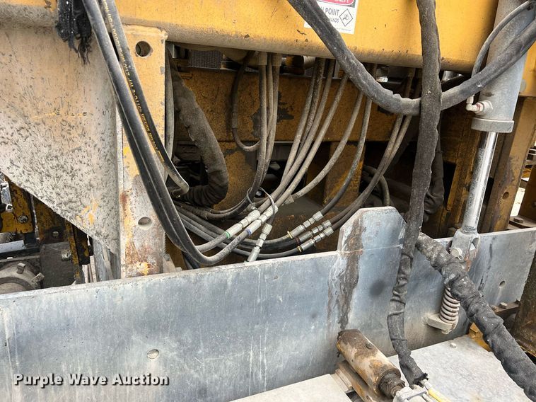 image for item OA9052 1993 HEM 12-27  slipform paver