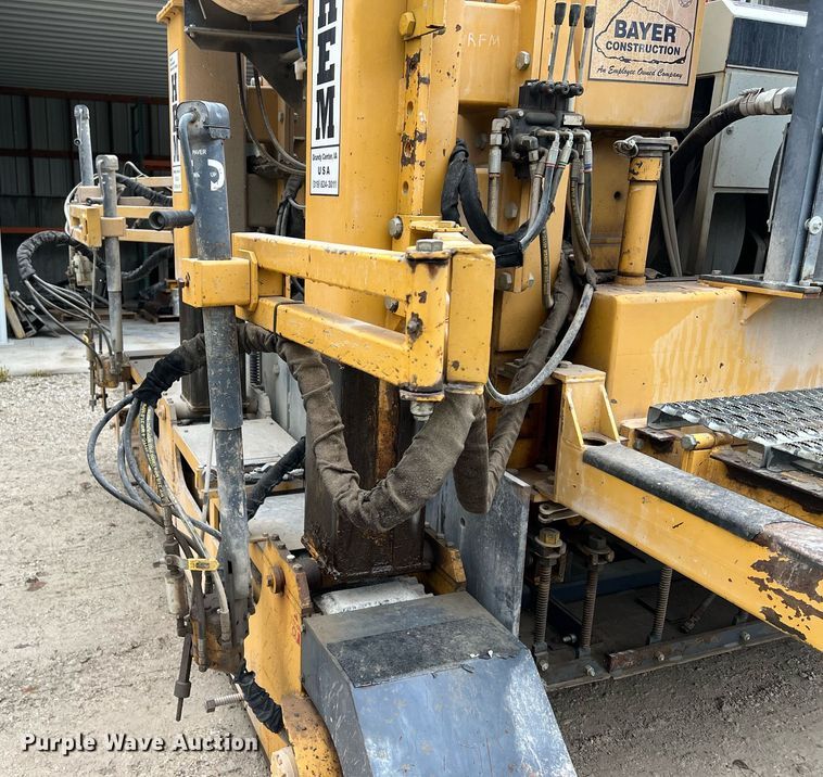 image for item OA9052 1993 HEM 12-27  slipform paver