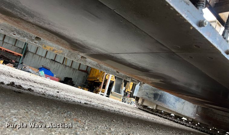 image for item OA9052 1993 HEM 12-27  slipform paver