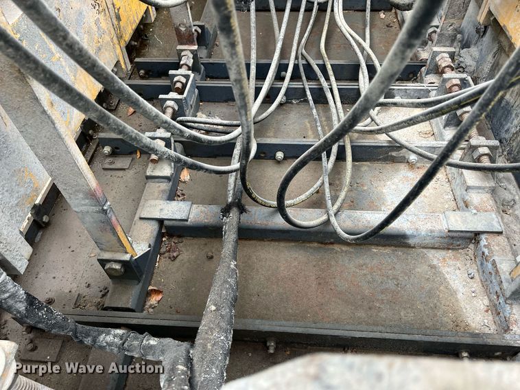 image for item OA9052 1993 HEM 12-27  slipform paver