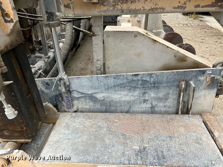 image for item OA9052 1993 HEM 12-27  slipform paver