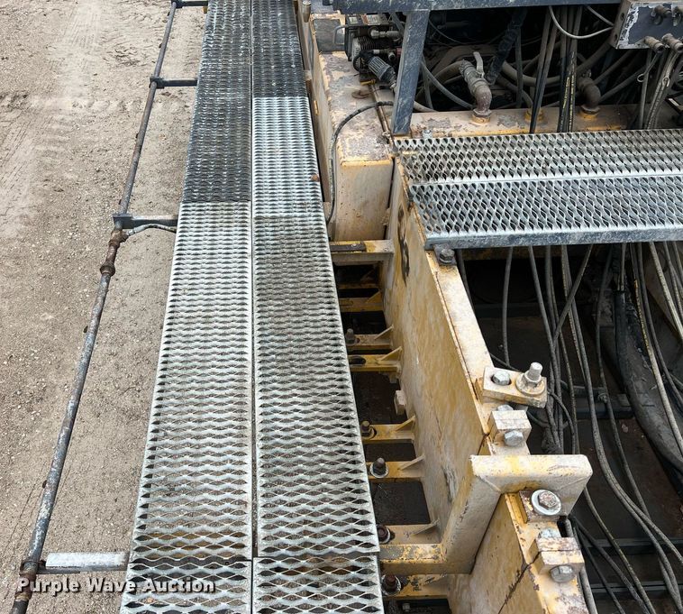 image for item OA9052 1993 HEM 12-27  slipform paver