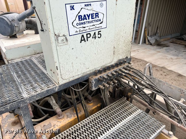 image for item OA9052 1993 HEM 12-27  slipform paver