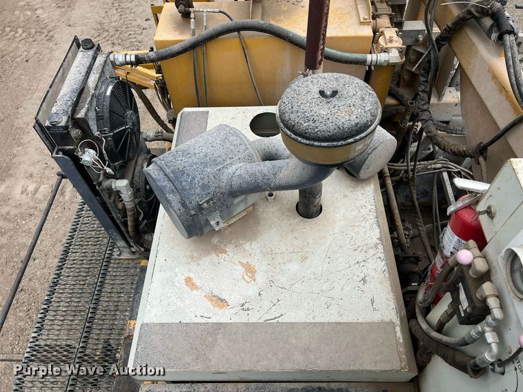 image for item OA9052 1993 HEM 12-27  slipform paver