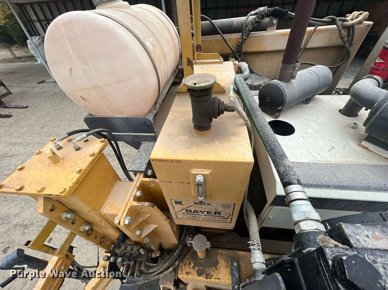 image for item OA9052 1993 HEM 12-27  slipform paver