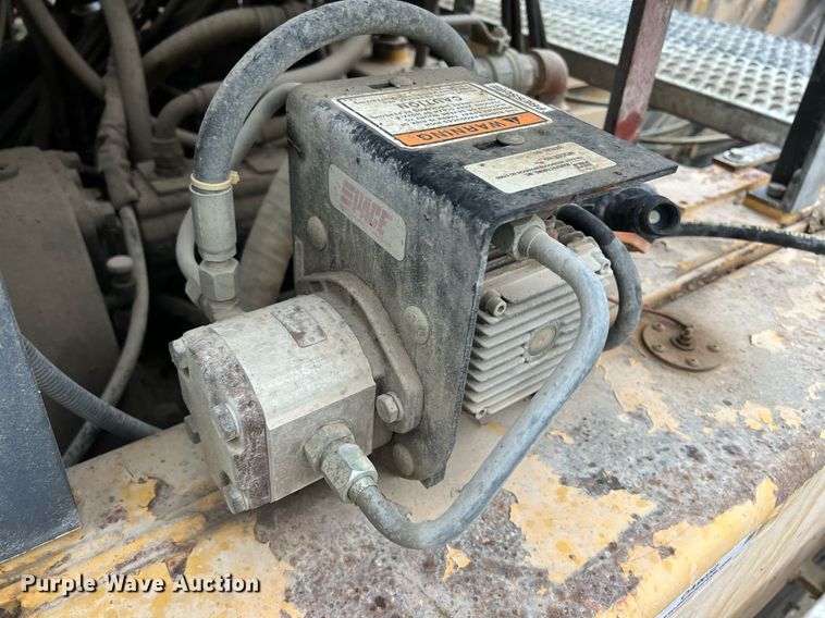 image for item OA9052 1993 HEM 12-27  slipform paver