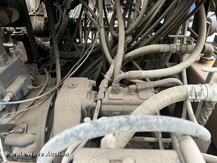 image for item OA9052 1993 HEM 12-27  slipform paver