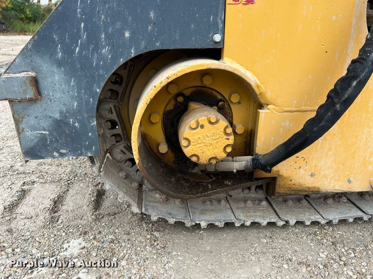 image for item OA9052 1993 HEM 12-27  slipform paver