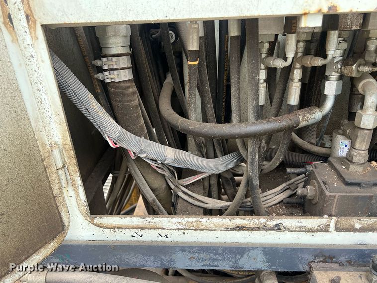 image for item OA9052 1993 HEM 12-27  slipform paver