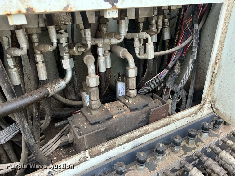 image for item OA9052 1993 HEM 12-27  slipform paver