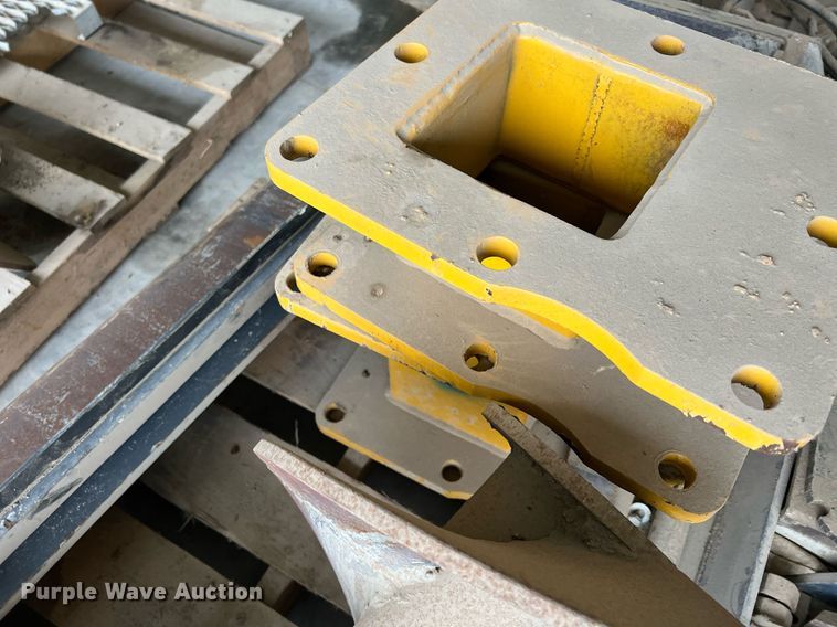 image for item OA9052 1993 HEM 12-27  slipform paver