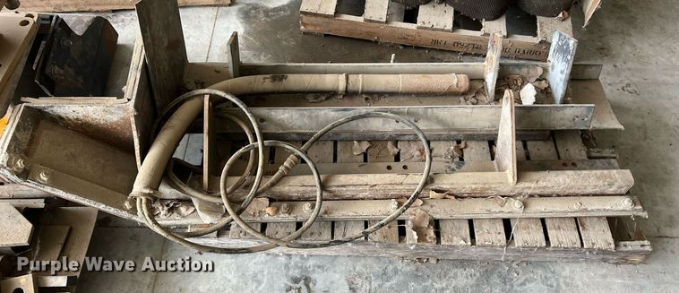 image for item OA9052 1993 HEM 12-27  slipform paver