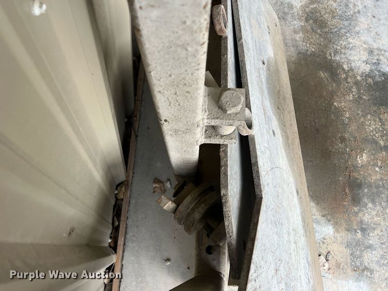 image for item OA9052 1993 HEM 12-27  slipform paver