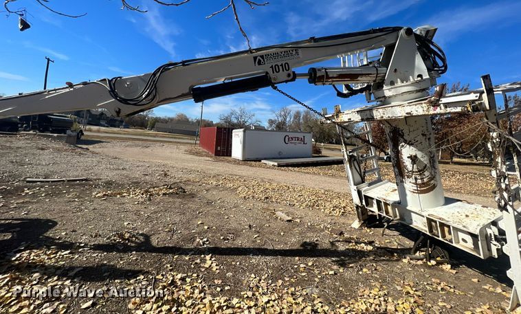 image for item OA9161 Builtrite 24200070  truck mounted crane