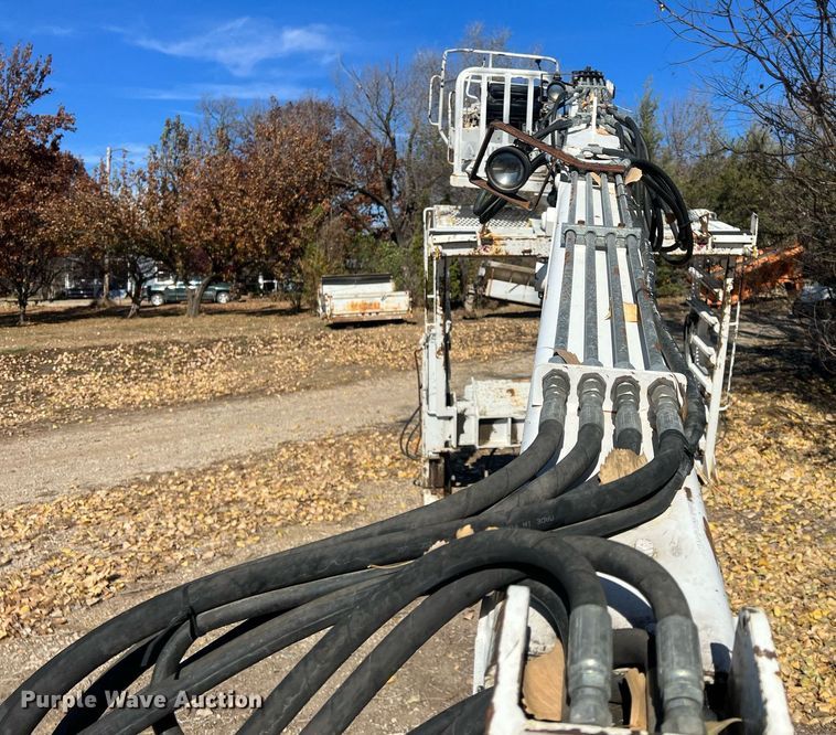 image for item OA9161 Builtrite 24200070  truck mounted crane