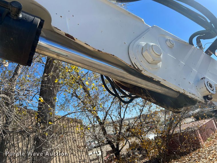 image for item OA9161 Builtrite 24200070  truck mounted crane