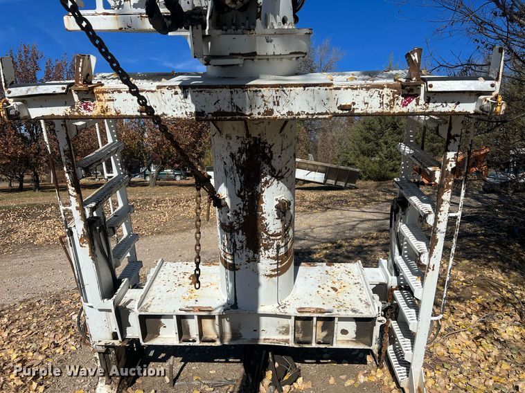 image for item OA9161 Builtrite 24200070  truck mounted crane