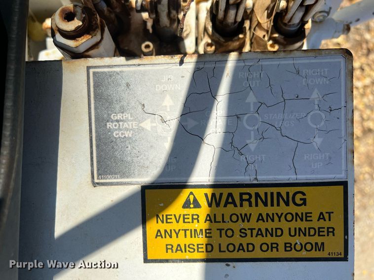 image for item OA9161 Builtrite 24200070  truck mounted crane