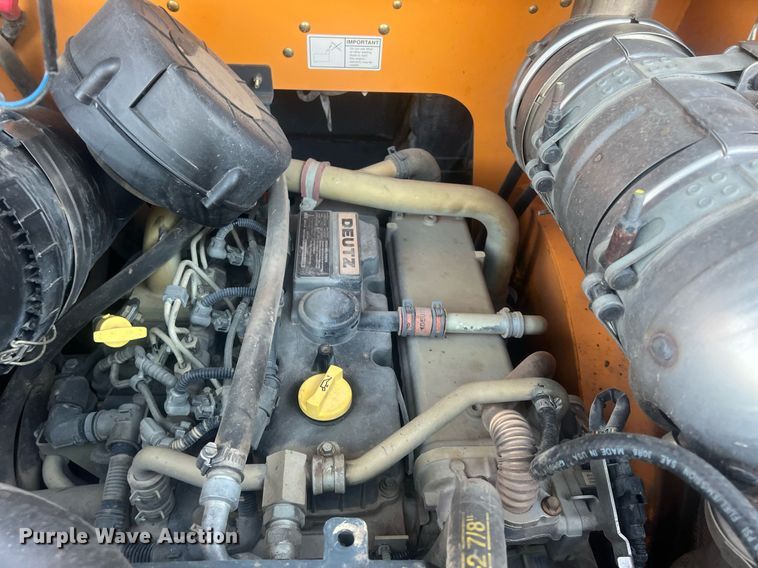 image for item OA9169 Mustang 2500RT Turbo  tracked skid steer loader