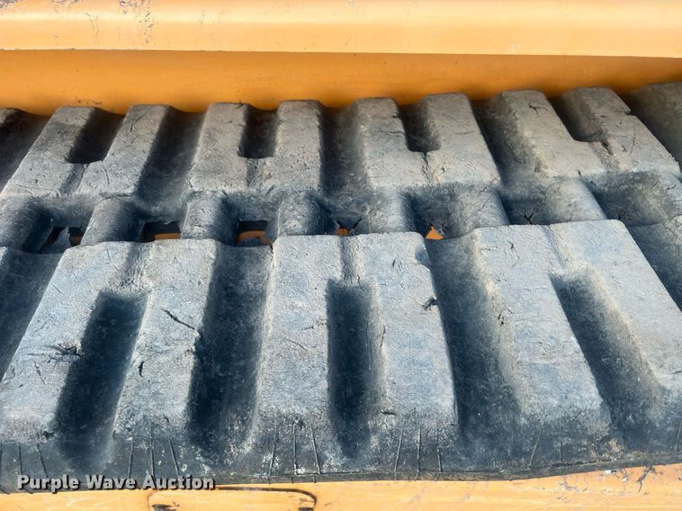 image for item OA9169 Mustang 2500RT Turbo  tracked skid steer loader