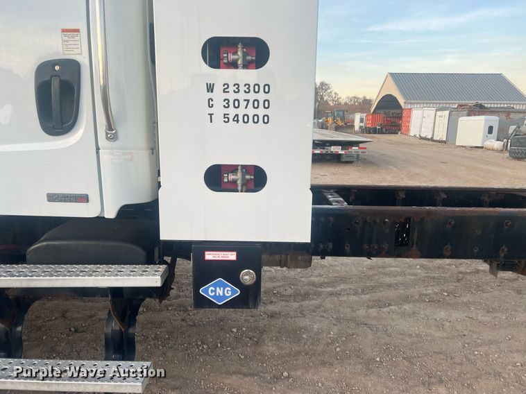 image for item OA9171 2016 Freightliner Business Class M2  truck cab and chassis