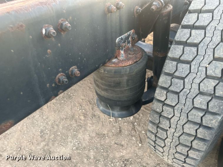 image for item OA9171 2016 Freightliner Business Class M2  truck cab and chassis