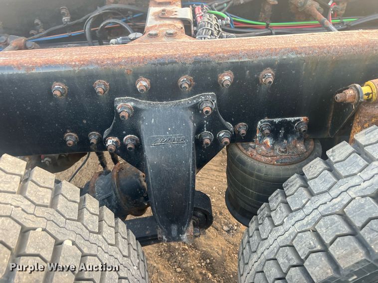 image for item OA9171 2016 Freightliner Business Class M2  truck cab and chassis