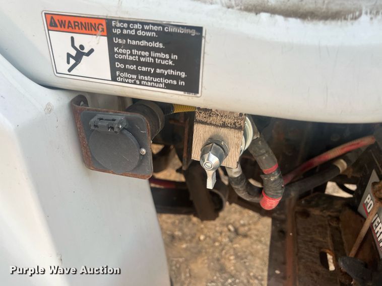 image for item OA9171 2016 Freightliner Business Class M2  truck cab and chassis