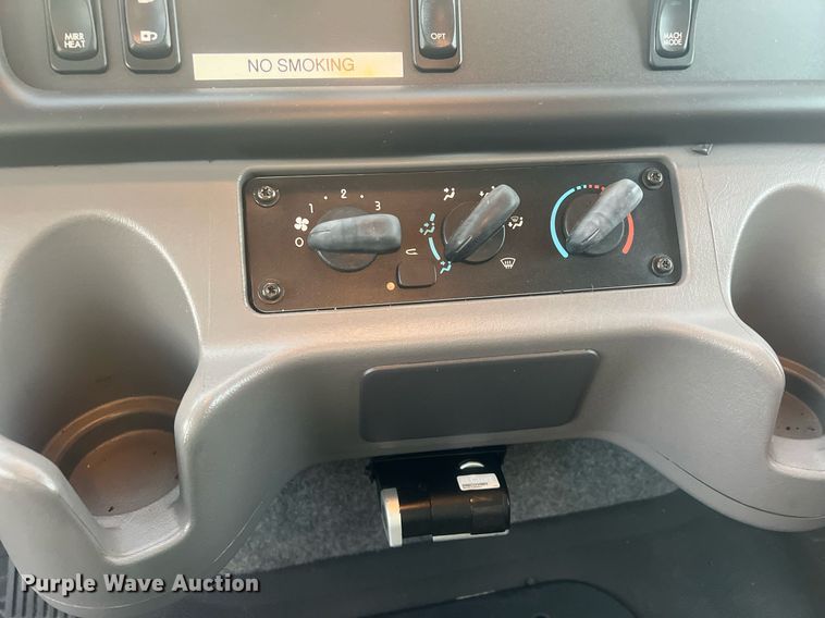 image for item OA9171 2016 Freightliner Business Class M2  truck cab and chassis