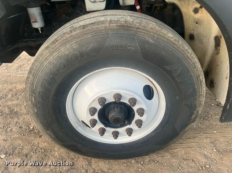 image for item OA9171 2016 Freightliner Business Class M2  truck cab and chassis