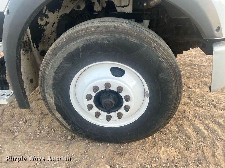 image for item OA9171 2016 Freightliner Business Class M2  truck cab and chassis