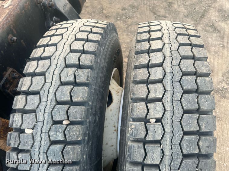 image for item OA9171 2016 Freightliner Business Class M2  truck cab and chassis