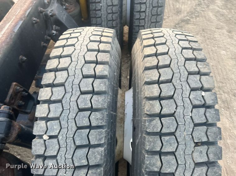 image for item OA9171 2016 Freightliner Business Class M2  truck cab and chassis