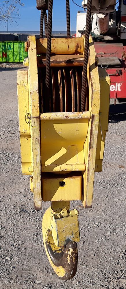 image for item OA9176 1989 Link Belt HSP-8028S  crane