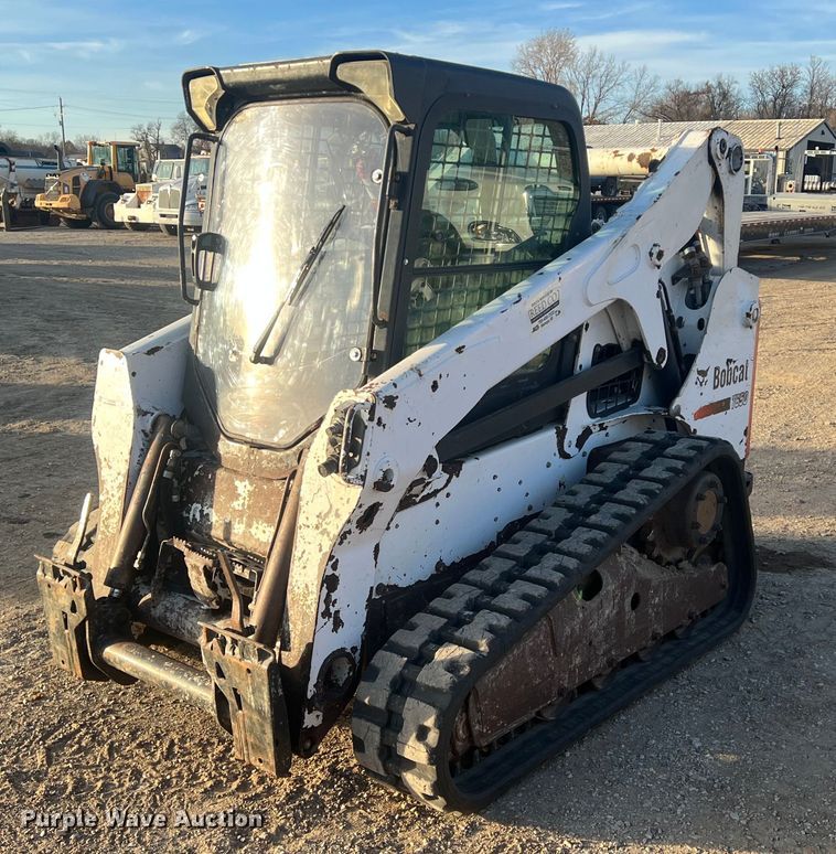 image for item OA9183 2015 Bobcat T650  tracked skid steer loader