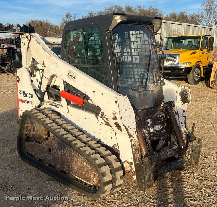 image for item OA9183 2015 Bobcat T650  tracked skid steer loader
