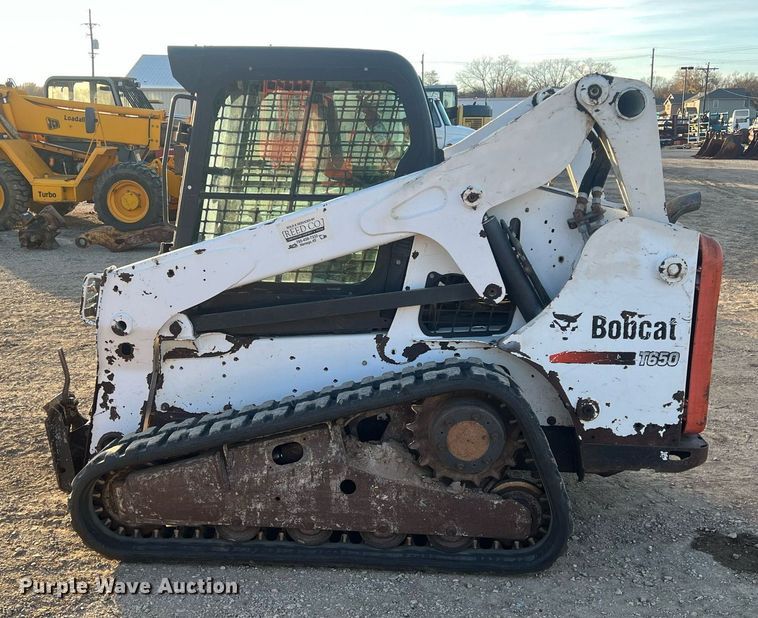 image for item OA9183 2015 Bobcat T650  tracked skid steer loader