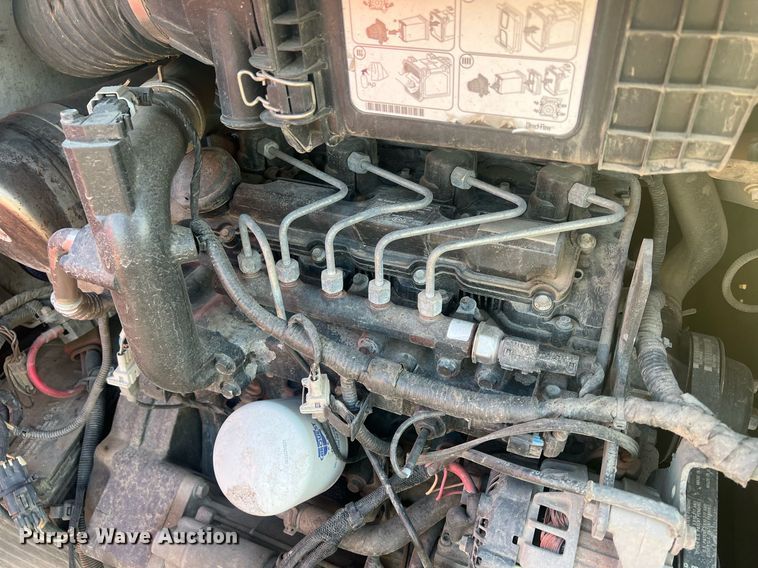 image for item OA9183 2015 Bobcat T650  tracked skid steer loader