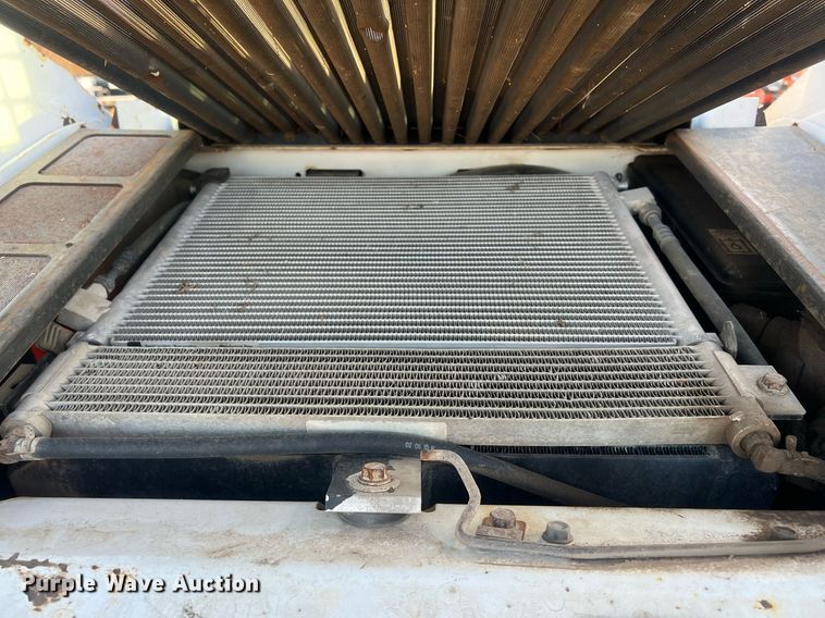 image for item OA9183 2015 Bobcat T650  tracked skid steer loader