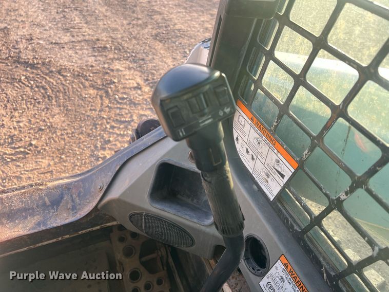 image for item OA9183 2015 Bobcat T650  tracked skid steer loader