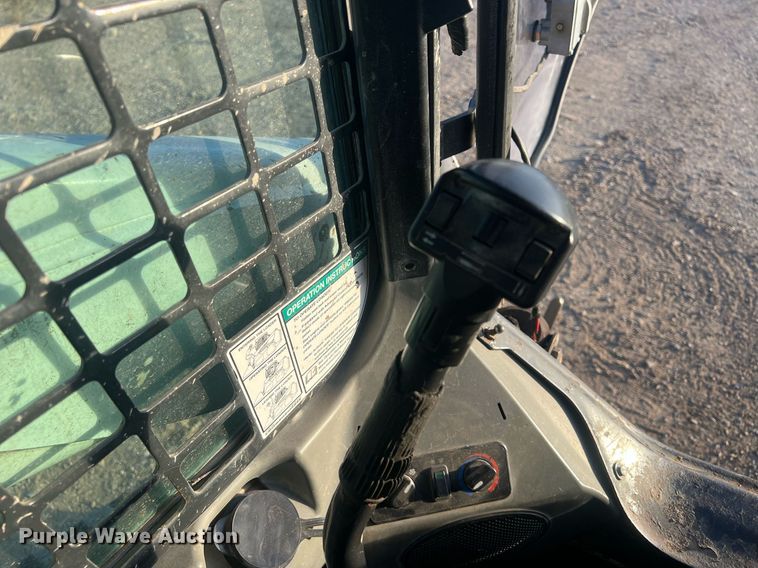 image for item OA9183 2015 Bobcat T650  tracked skid steer loader