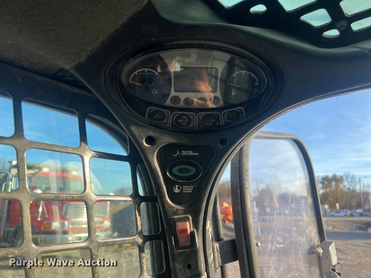 image for item OA9183 2015 Bobcat T650  tracked skid steer loader